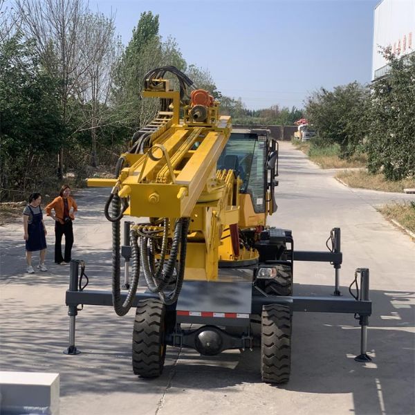 直銷750輪式隧道鉆機(jī)，專業(yè)隧道鉆機(jī)廠家